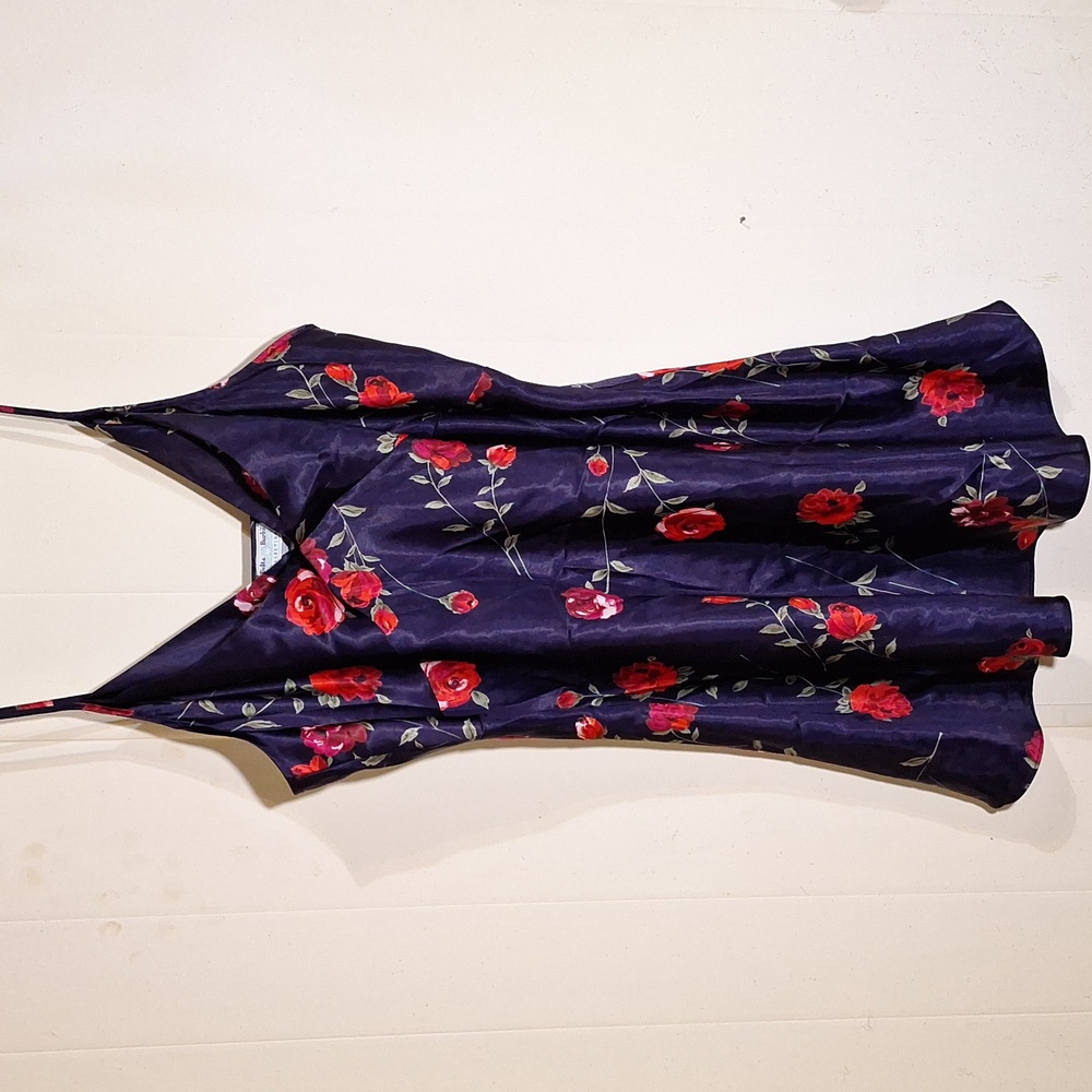 Delta Burke Vintage Plus Size 2X Slip Dress Sleepware Black Floral Print